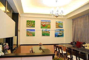 lucky bear guesthouse