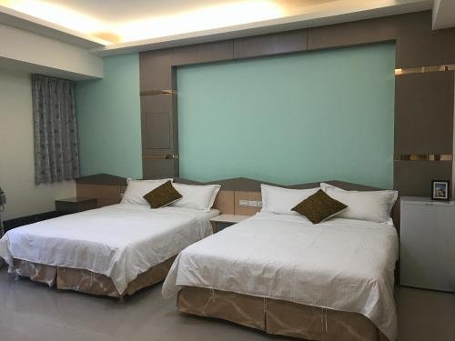 lucky bear guesthouse