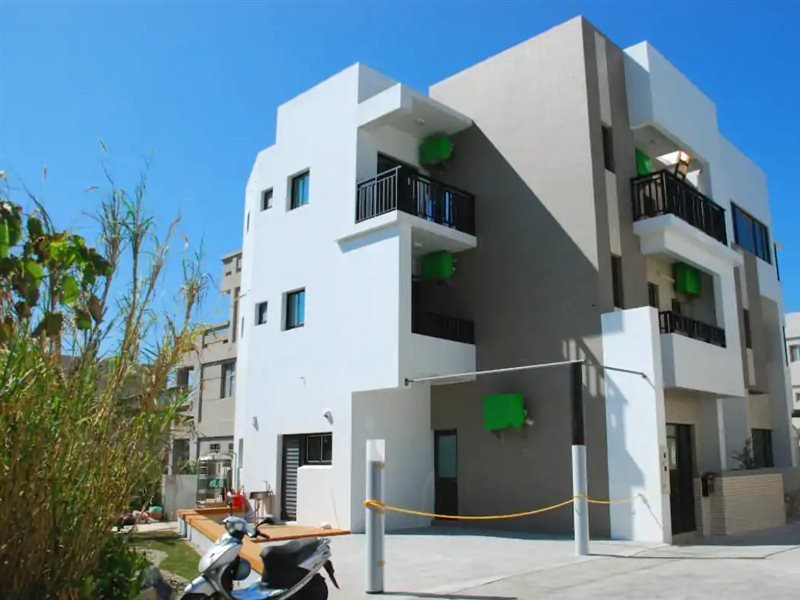 lucky bear guesthouse