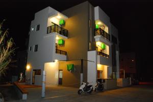 lucky bear guesthouse