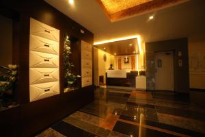 four season recreation hotel and spa