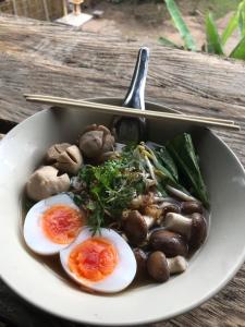 mae tha