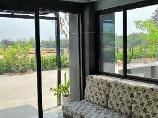 nitta place