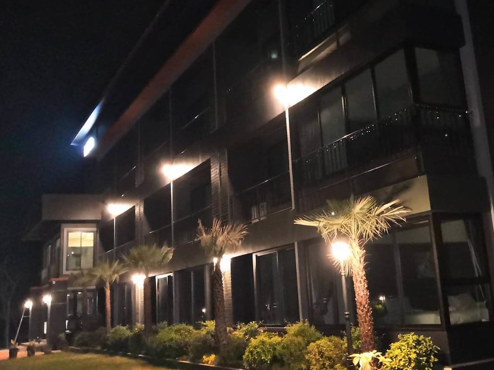 nitta place