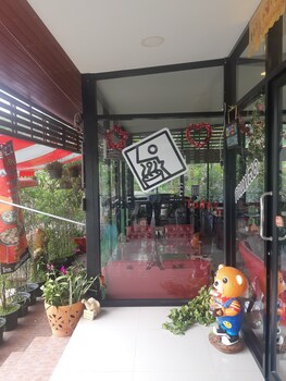 Makwan Resort Rayong,In Baan Khai,2 star