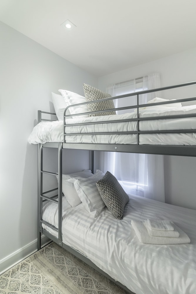 parc avenue residence mile end