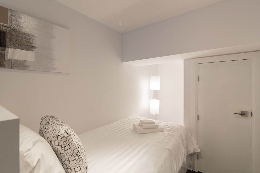 parc avenue residence mile end