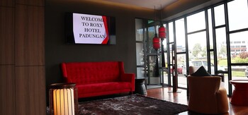 roxy hotel padungan