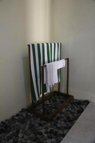 dmuncuk huts lembongan
