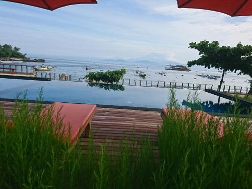 dmuncuk huts lembongan