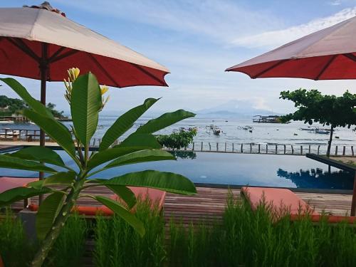dmuncuk huts lembongan