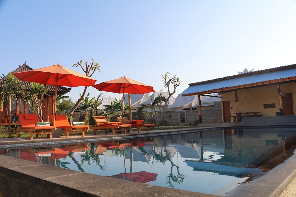 dmuncuk huts lembongan