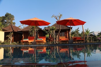 dmuncuk huts lembongan