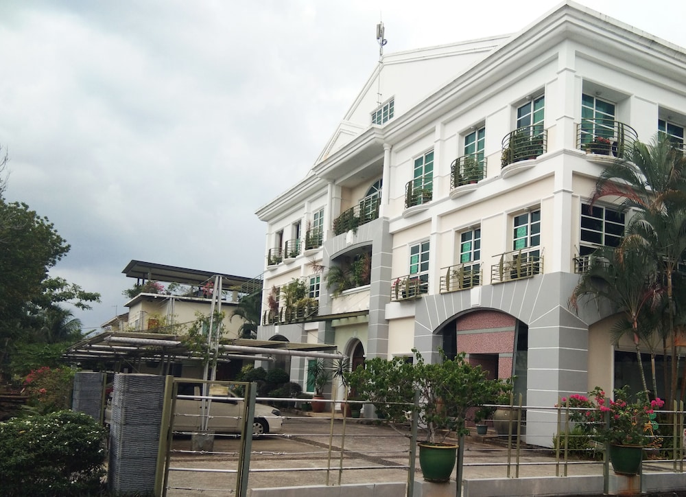 wesberly apartments