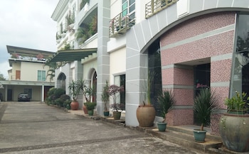 wesberly apartments