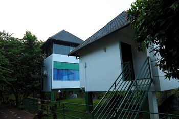 wayanad cave n pillar resort