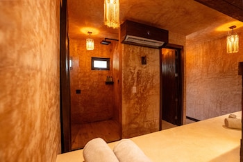 nomads hotel hostel and beach club