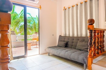 nomads hotel hostel and beach club