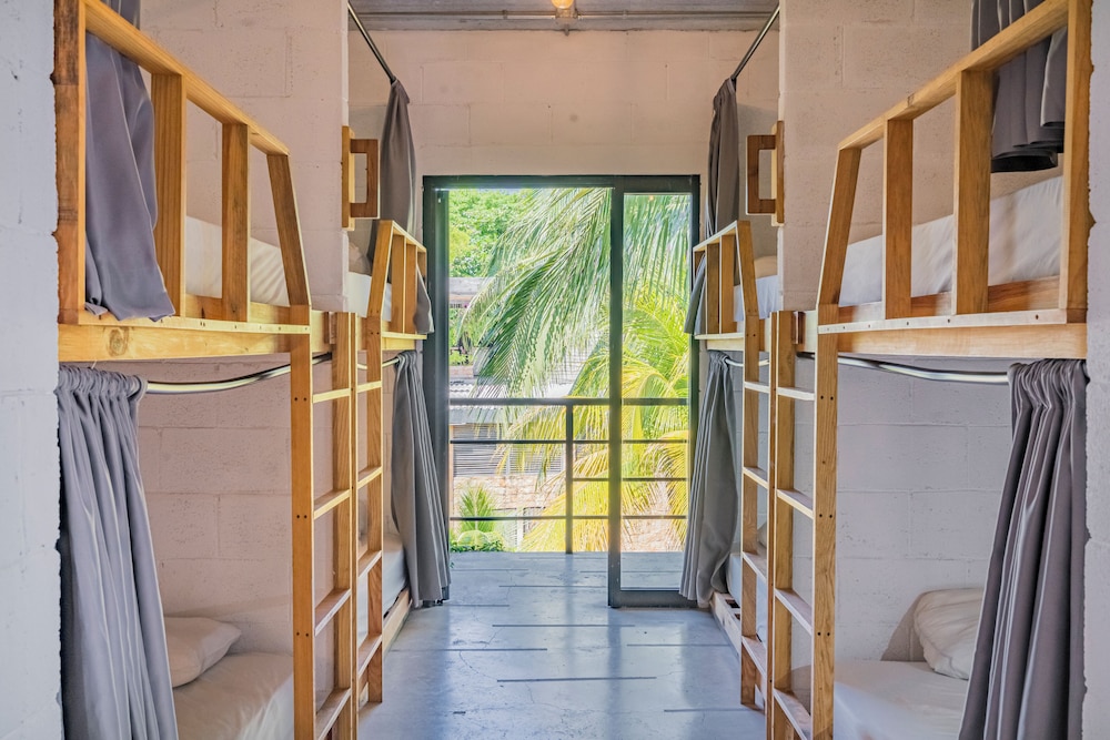 nomads hotel hostel and beach club