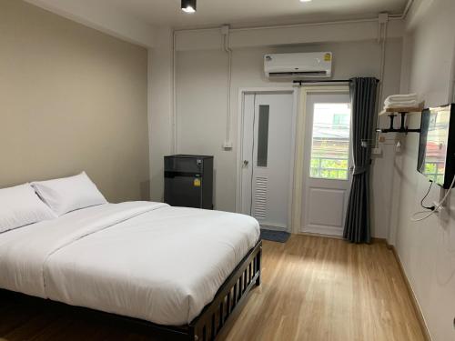 9ty hotel ninety hotel