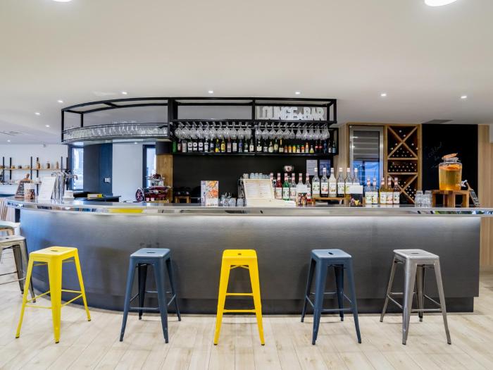 campanile marseille est aubagne