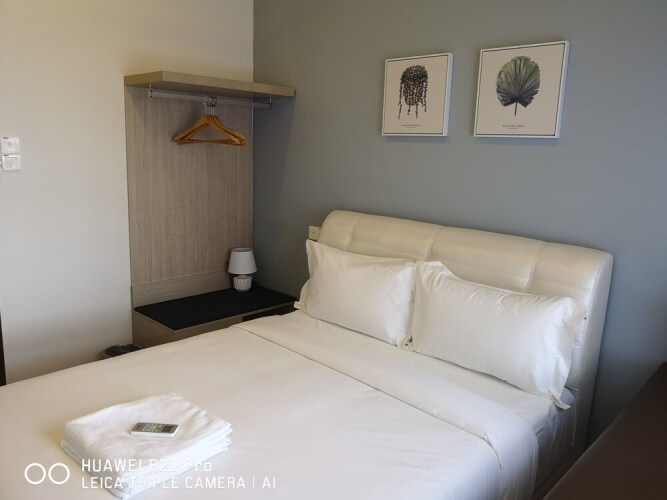 sea view homestay country garden danga bay