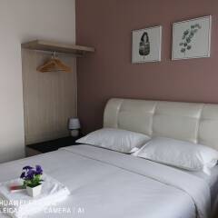 sea view homestay country garden danga bay