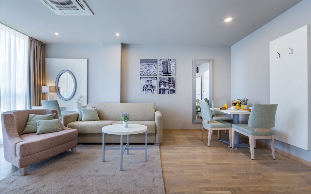 preelook apartments and rooms
