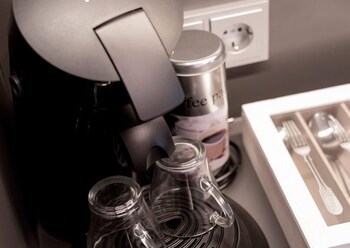 mood contemporary living