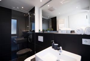 mood contemporary living