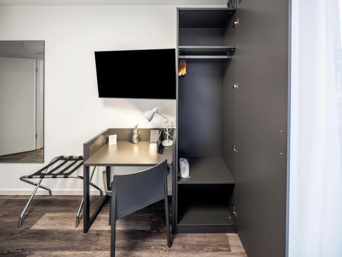 mood contemporary living