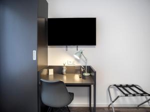 mood contemporary living