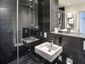 mood contemporary living