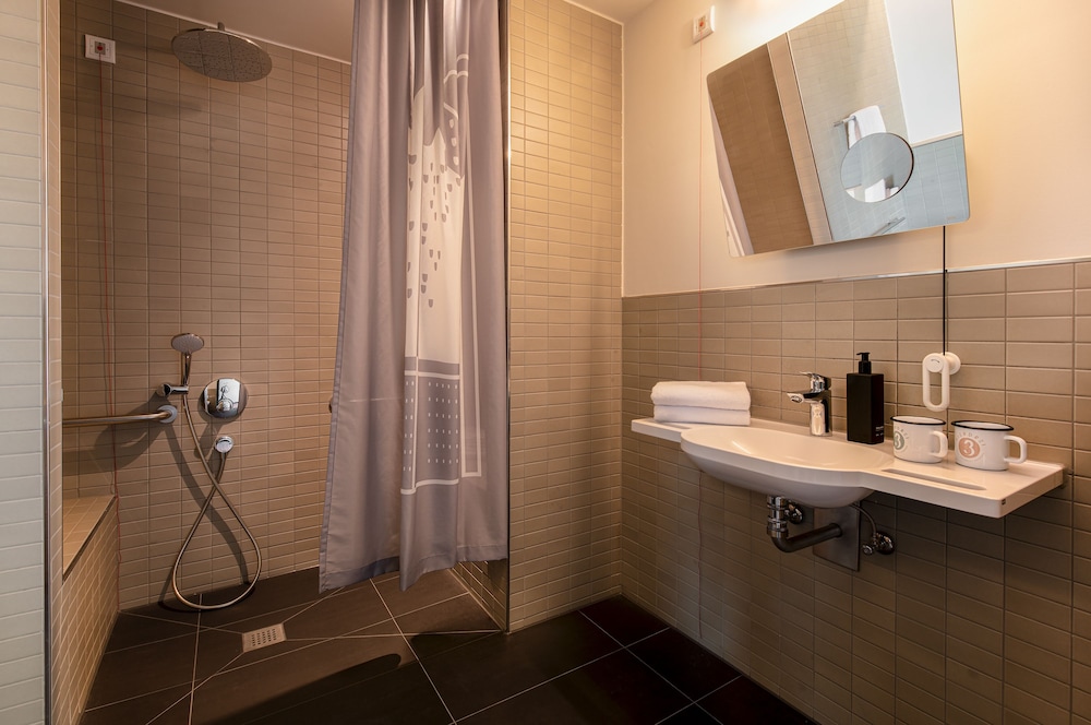 pierdrei hotel hafencity hamburg