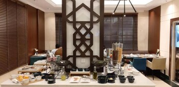 three points al salama