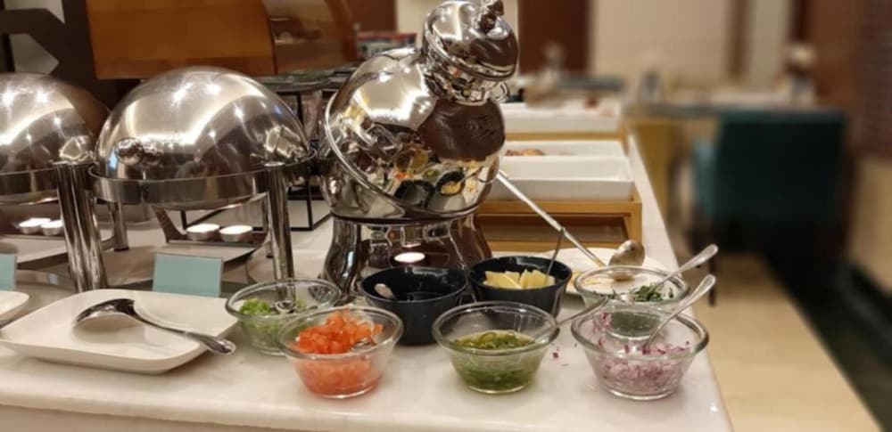 three points al salama