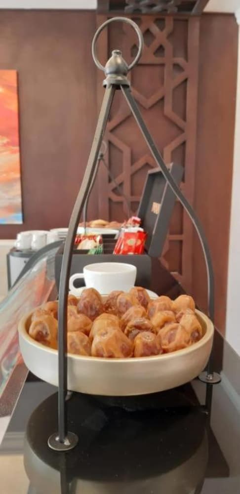 three points al salama