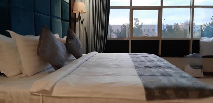 three points al salama