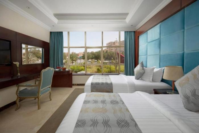 three points al salama