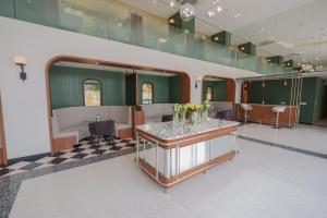 justice hotel