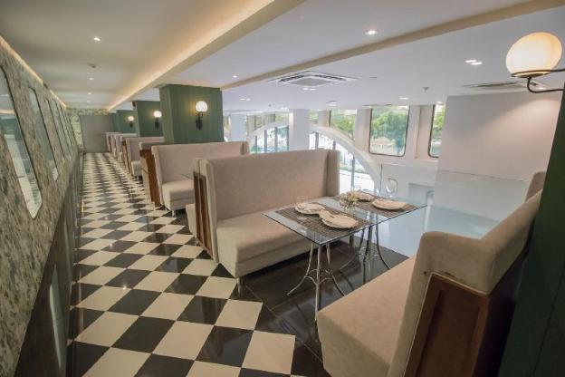 justice hotel