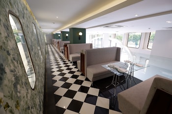 justice hotel
