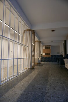 e j pyrgos bay hotel