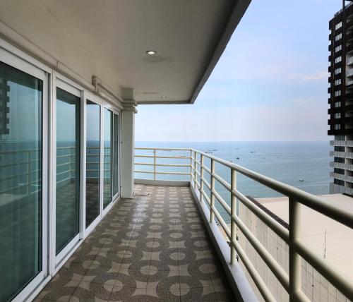 view talay 6 pattaya beach condominium by honey
