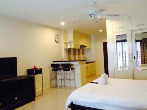 view talay 6 pattaya beach condominium by honey