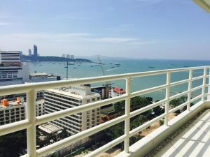 view talay 6 pattaya beach condominium by honey