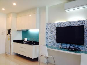 view talay 6 pattaya beach condominium by honey