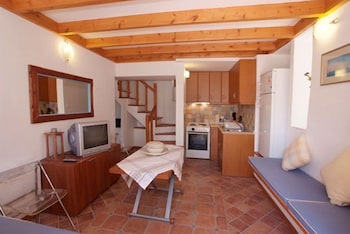 ikaria