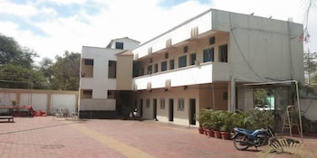 Hotel Karnawat Avenue,,2 star