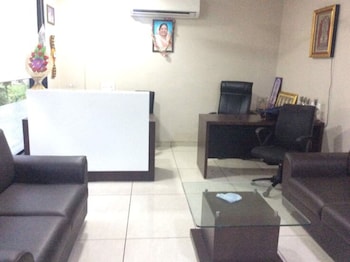 Hotel Karnawat Avenue,,2 star